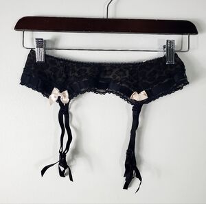 H&M Animal Print Garter Belt with Adjustable Waist and Suspenders